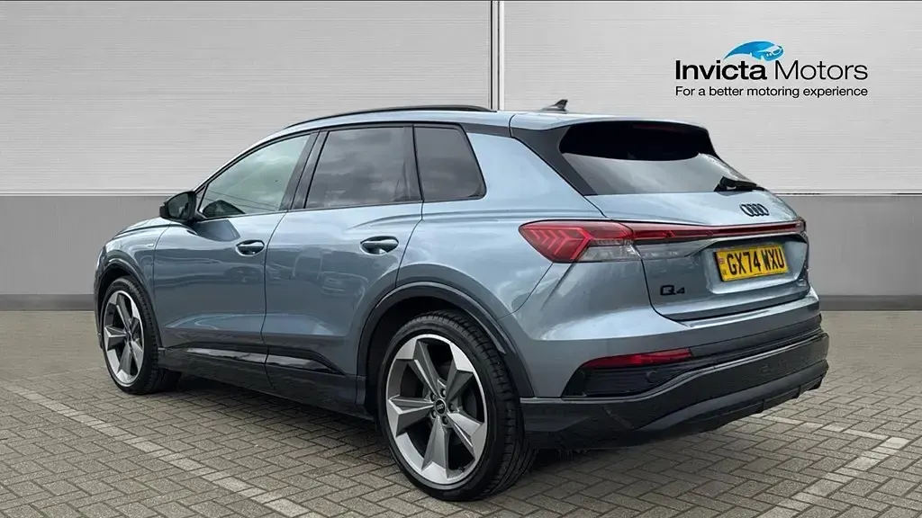 Second-hand Audi Q4 e-tron Black Edition 210 kW (286 CP) 2024 SUV