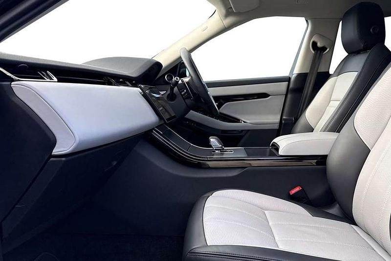 Used Land Rover Range Rover evoque HSE Dynamic 200 HP (147 kW) 2024 Grey SUV