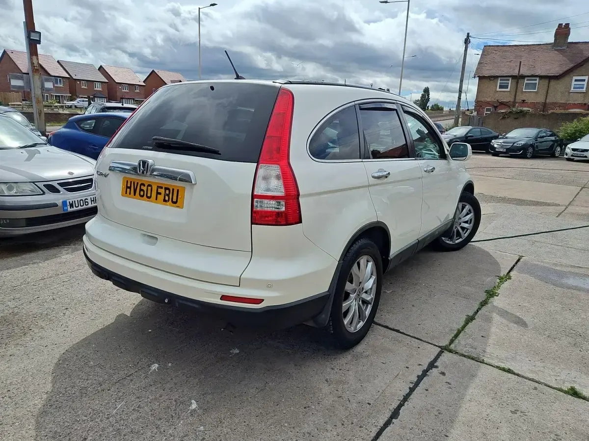 Used Honda CR-V ES 147 HP (108 kW) 2010 White SUV