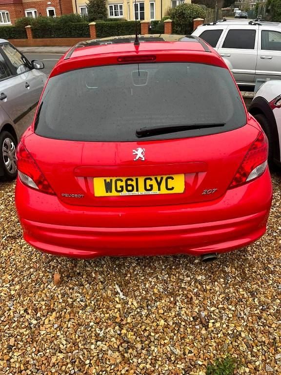 Used Peugeot 207 Allure 92 HP (67 kW) 2012 Red Hatchback