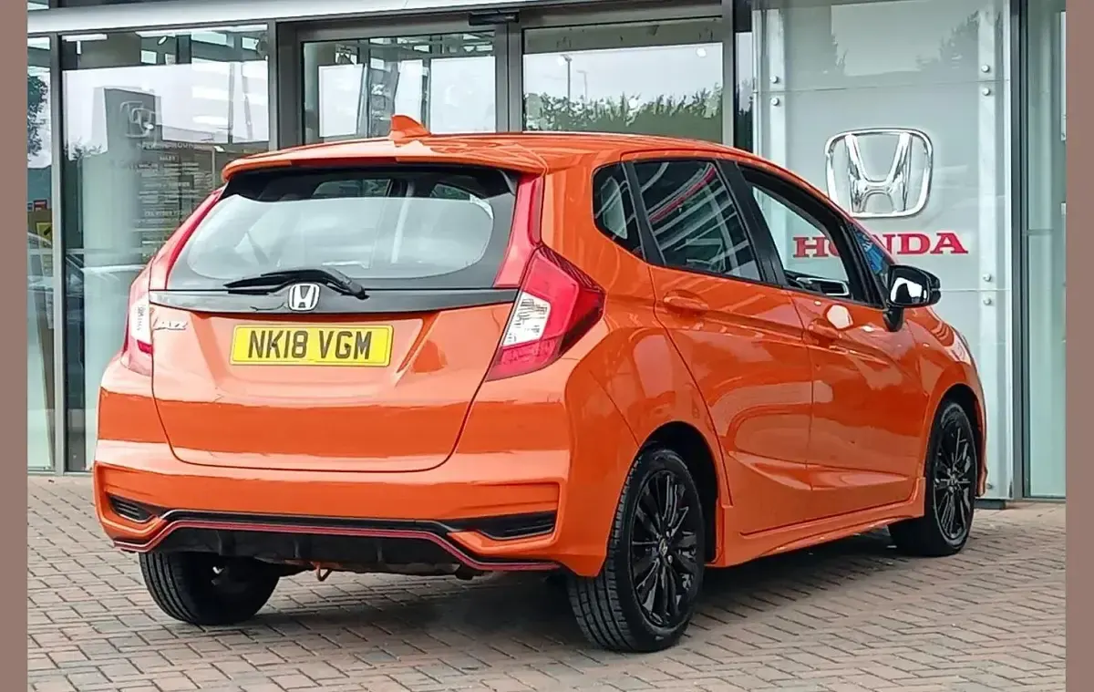 Used Honda Jazz Sport 130 HP (95 kW) 2018 Orange Hatchback