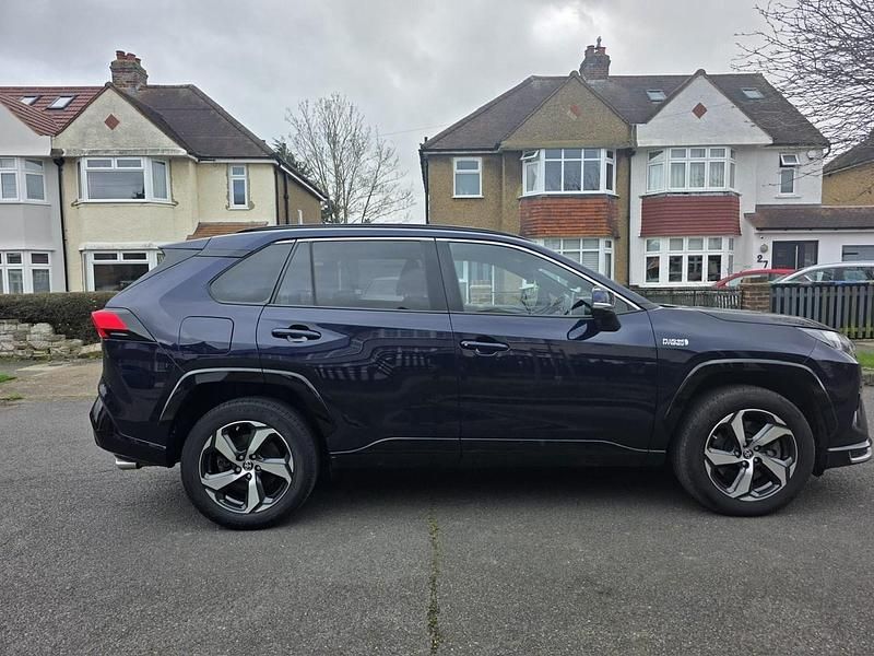 Used Toyota RAV4 Design 2022 Blue SUV