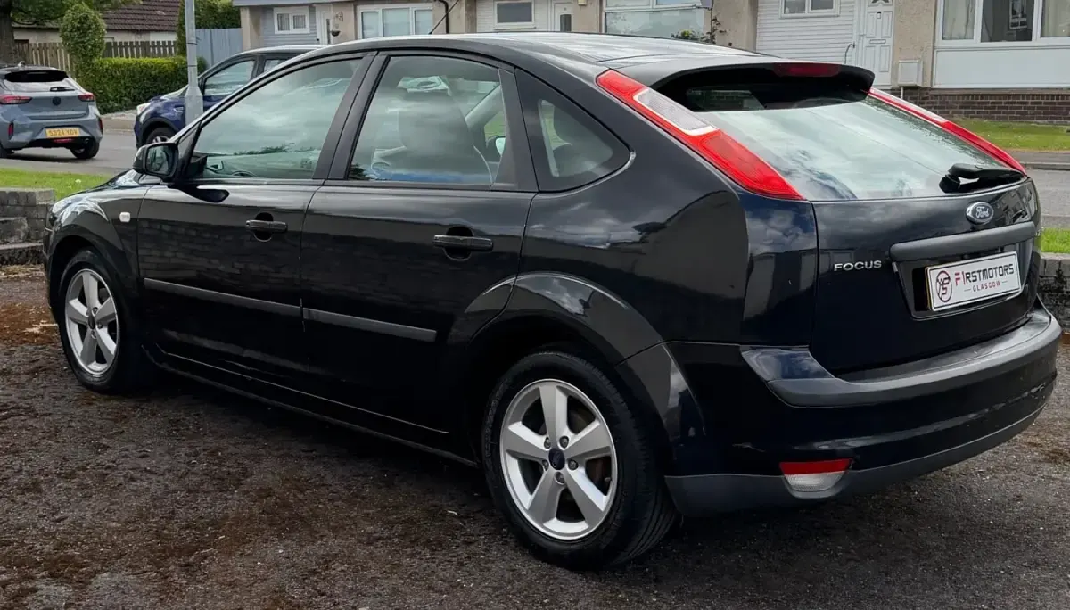 Usado Ford Focus Zetec 2006 Preto Citadino