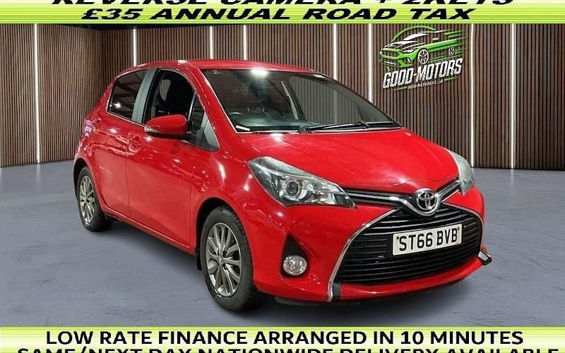 Used Toyota Yaris 99 HP (72 kW) 2016 Hatchback