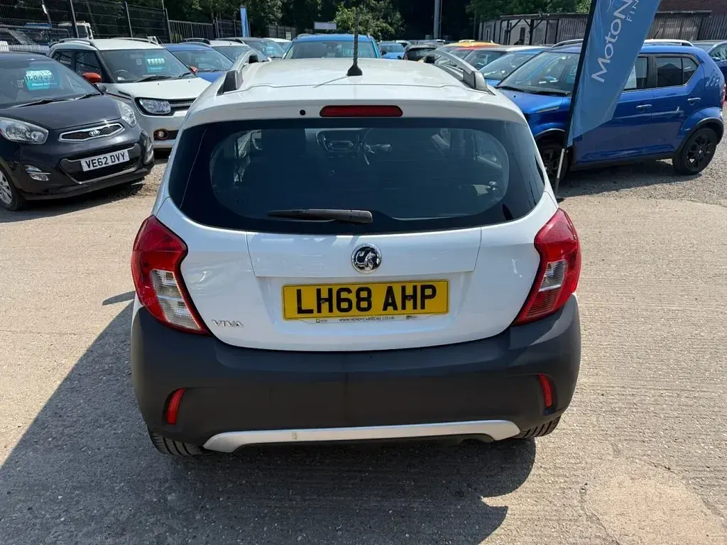 Used Vauxhall Viva Rocks 73 HP (53 kW) 2019 White Hatchback