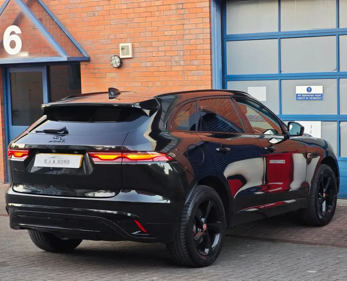 Usado Jaguar F-Pace R-Dynamic 2021 Preto SUV