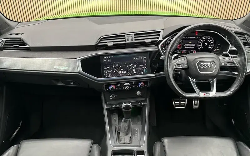 Used Audi Q3 Comfort 400 HP (294 kW) 2020 Green SUV