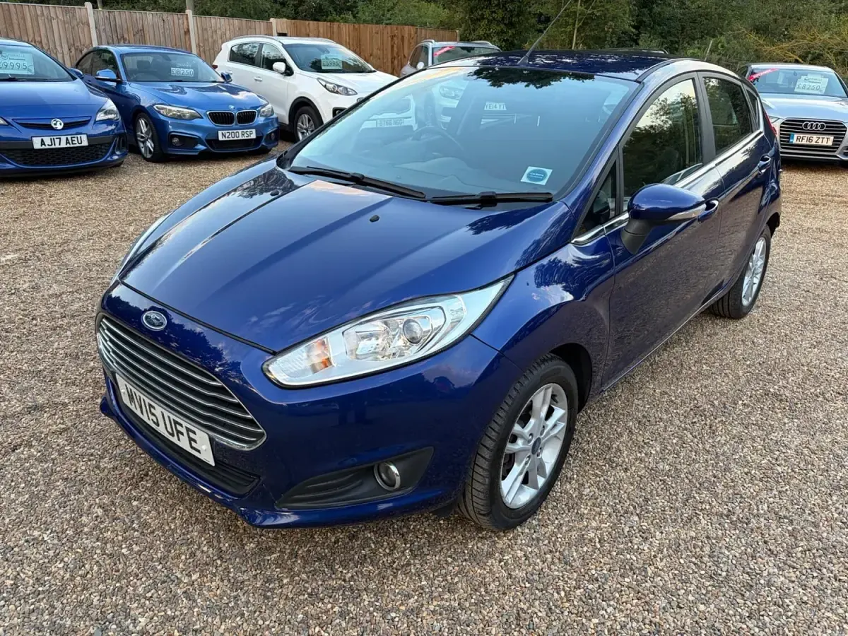Used Ford Fiesta Zetec 2015 Blue Hatchback