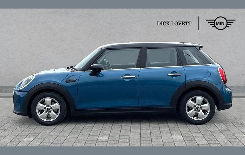 Used Mini Cooper Classic 134 HP (98 kW) 2022 Blue Hatchback