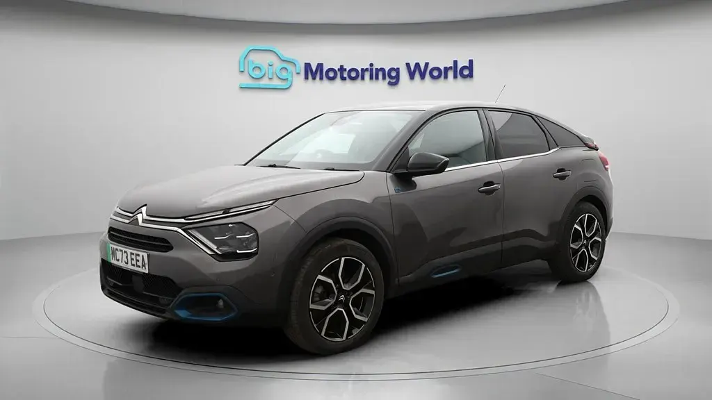 Usado Citroën e-C4 Shine 100 kW (136 HP) 2023 Citadino