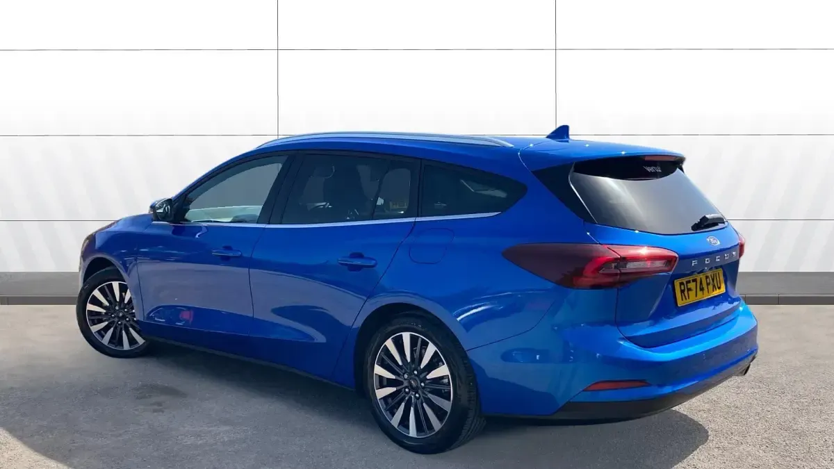 Usado Ford Focus Titanium X 155 CV (114 kW) 2023 Azul Familiar