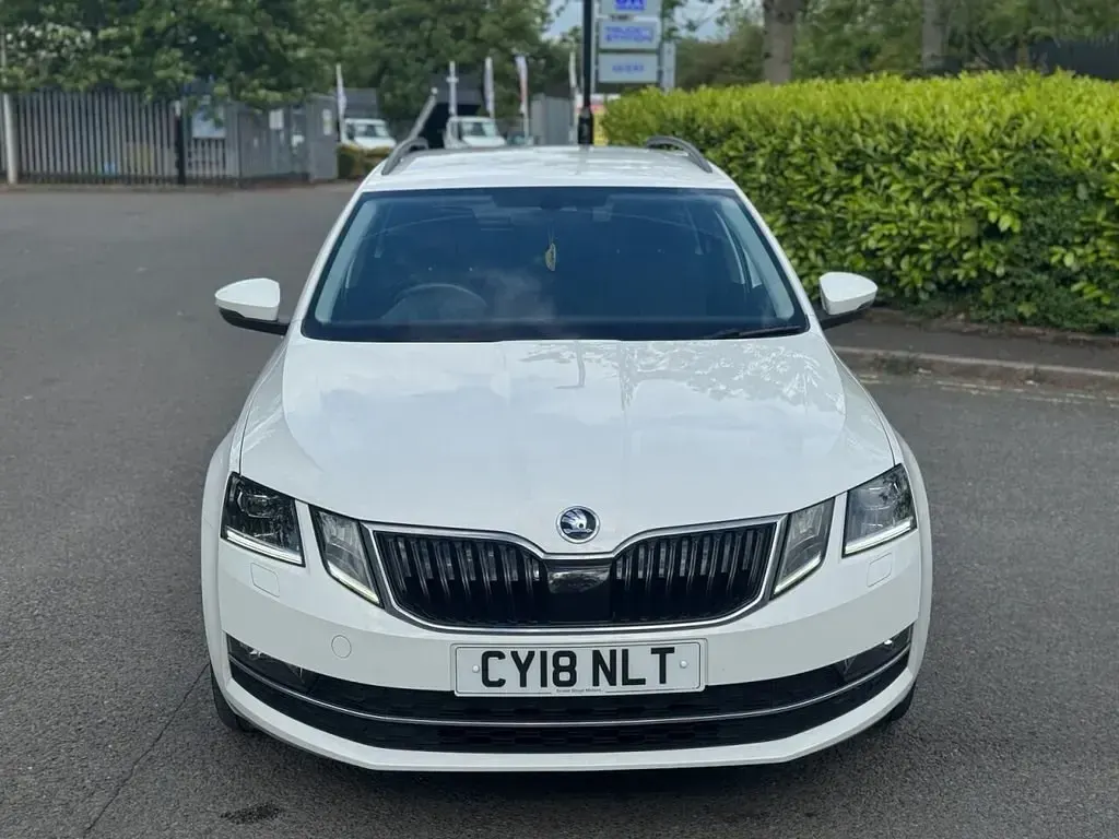 Używany Skoda Octavia SE L 115 KM (84 kW) 2018 Biały Kombi