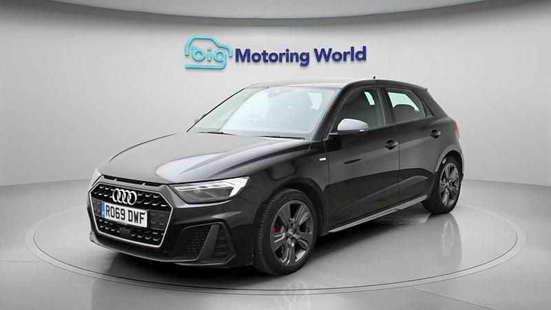 Used Audi A1 Sportback Competition 200 HP (147 kW) 2019 Black Hatchback