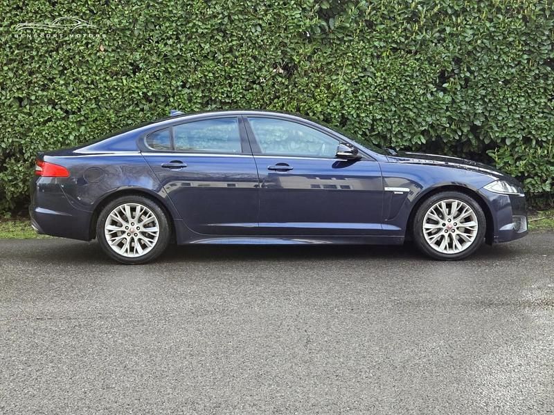 Used Jaguar XF R-Sport 200 HP (147 kW) 2014 Blue Sedan