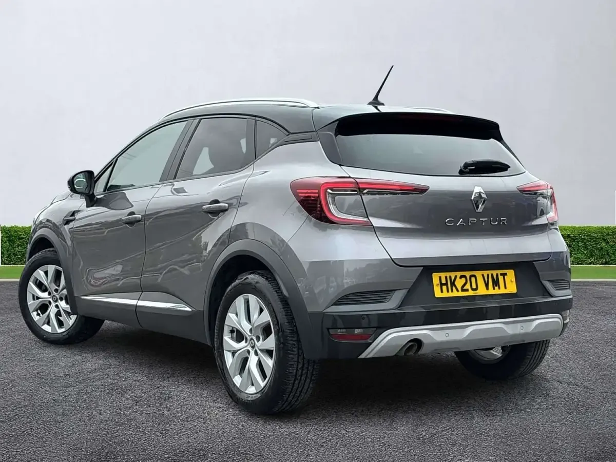 Used Renault Captur Iconic 95 HP (69 kW) 2020 Grey/black SUV