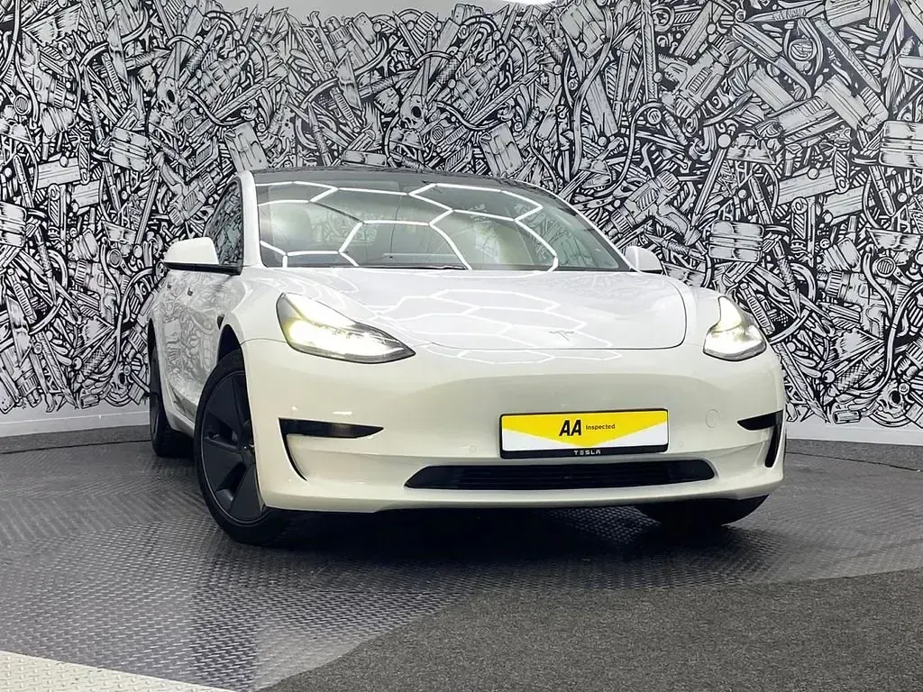 Usado Tesla Model 3 254 kW (346 CV) 2021 Blanco Berlina