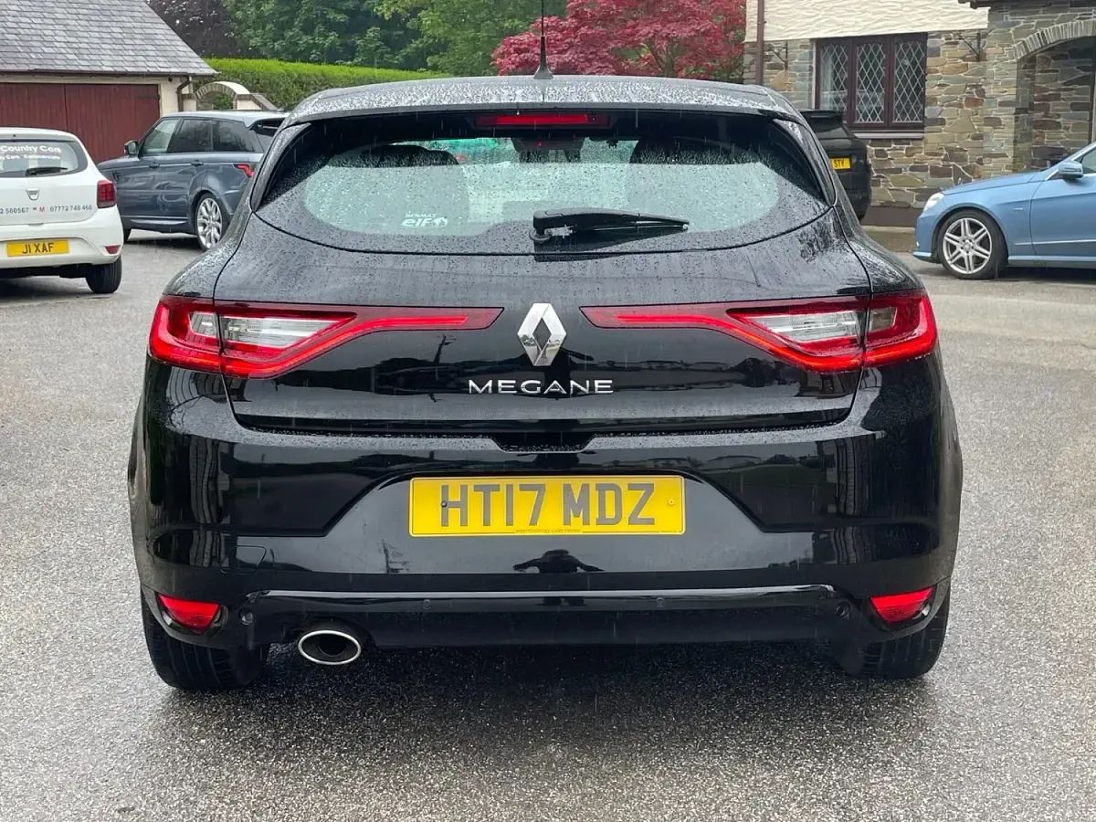 Used Renault Mégane Dynamique 2017 Black Hatchback