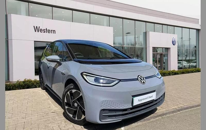 Grey New 2025 VW ID.3 Pro Performance Hatchback | £24,999 - Image 1/4