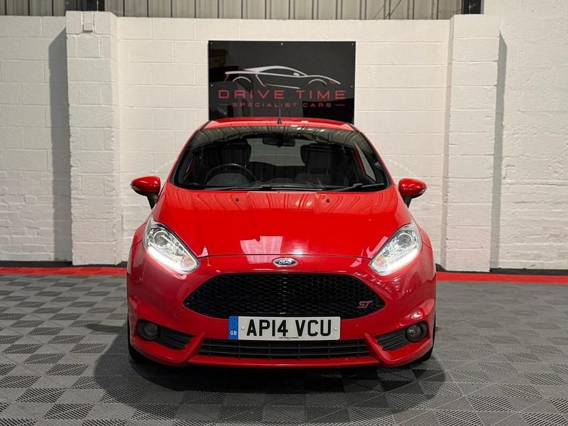 Used Ford Fiesta ST 2014 Red Hatchback