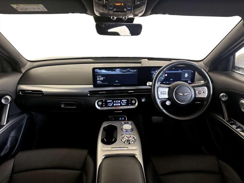 Used Genesis GV60 Premium 167 kW (228 HP) 2022 White SUV