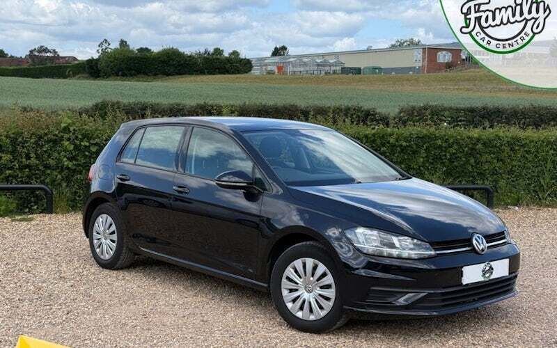Used 2017 VW Golf VII S Hatchback | £11,357 (Fair price) - Image 1/4