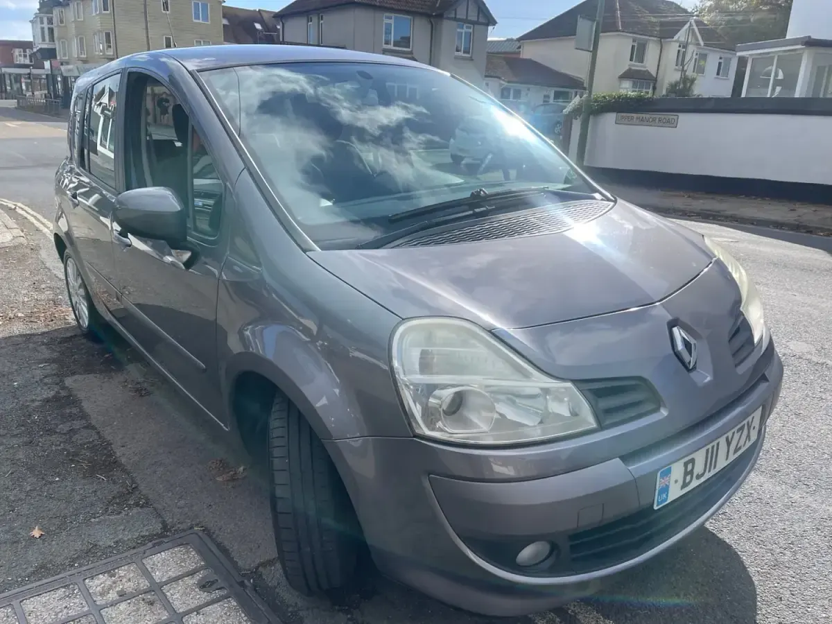 Usado Renault Grand Modus Dynamique 2011 Cinzento Monovolume
