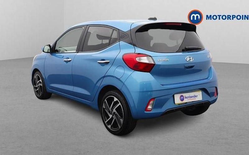 Used Hyundai i10 Premium 84 HP (61 kW) 2022 Blue Hatchback