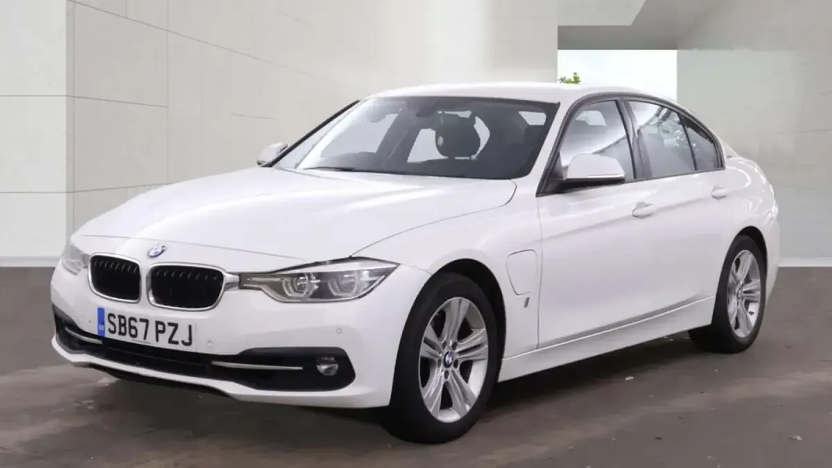 Used BMW 330e Sport Line 2018 White Sedan