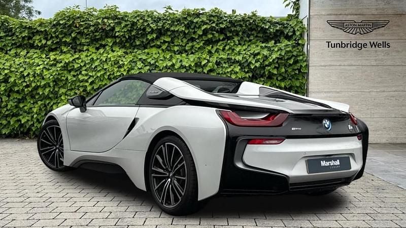 Used BMW i8 Comfort Edition 374 HP (275 kW) 2019 White Cabriolet