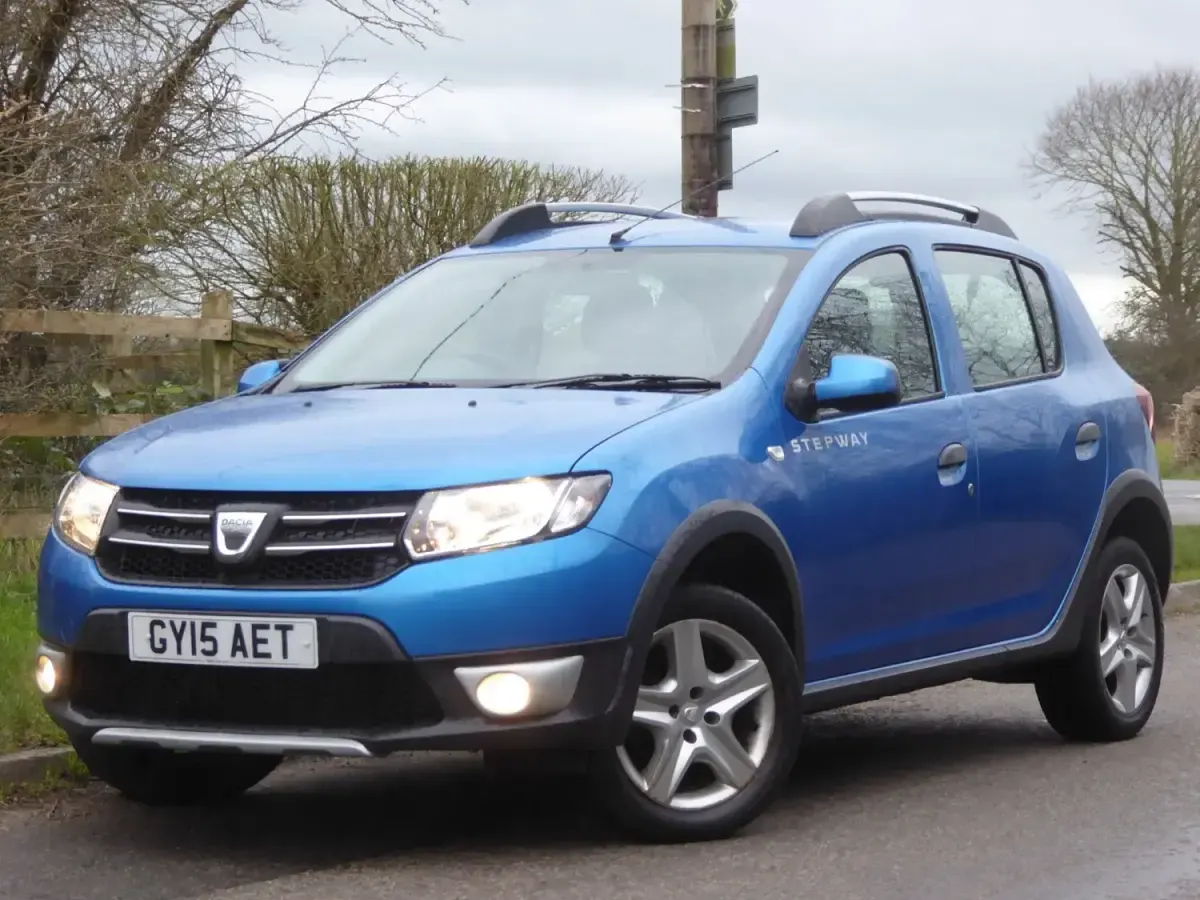 Używany Dacia Sandero Lauréate 2015 Niebieski Hatchback