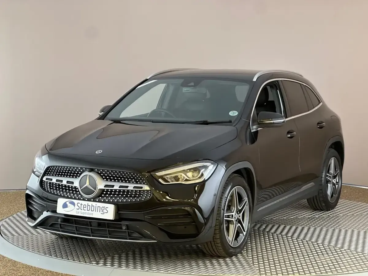 Begagnad Mercedes GLA200 Executive 2021 Svart SUV