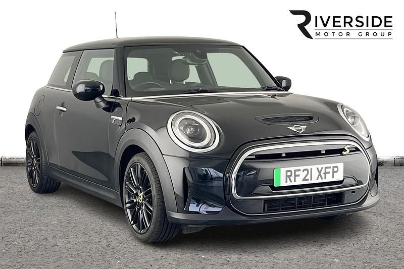 Black Used 2021 Mini Cooper SE Level 2 Hatchback | £12,490 (Fair price) - Image 1/4