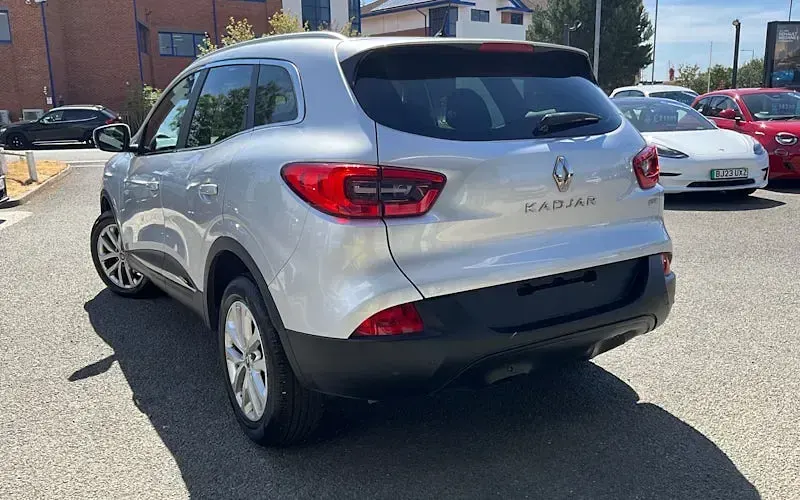 Used Renault Kadjar Dynamique 110 HP (80 kW) 2017 Silver SUV
