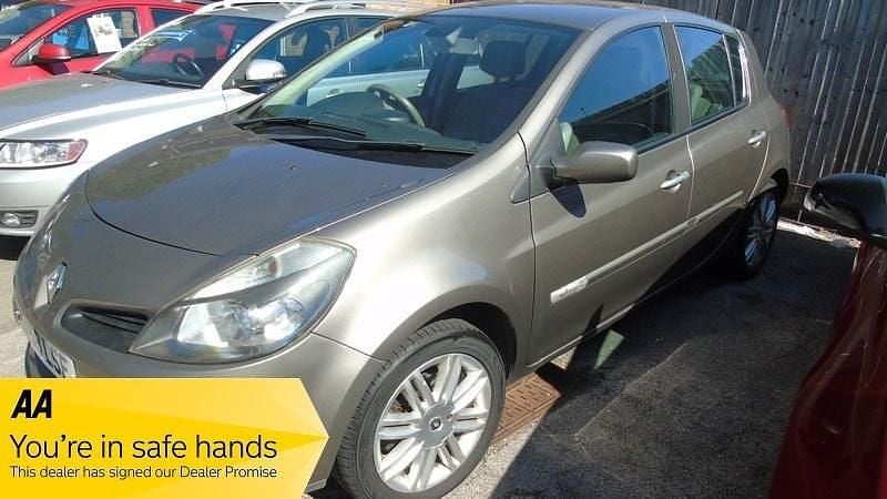 Beige Used 2008 Renault Clio II Initiale Hatchback | £3,250 (Fair price) - Image 1/4