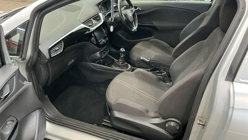 Used Vauxhall Corsa Edition 95 HP (69 kW) 2018 Silver Van