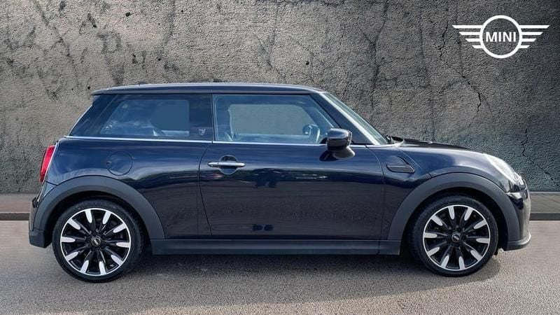 Used Mini Cooper Exclusive 134 HP (98 kW) 2021 Black Hatchback