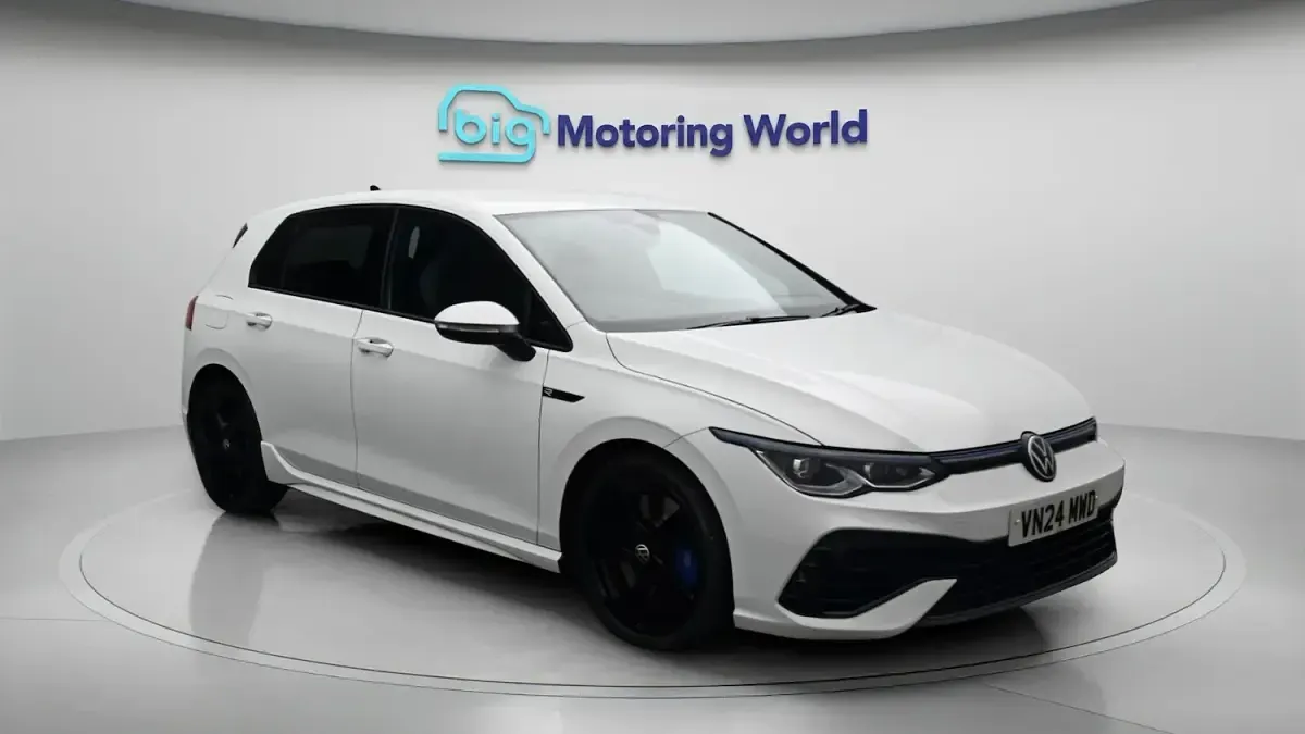 Used VW Golf VIII R 320 HP (235 kW) 2024 Hatchback