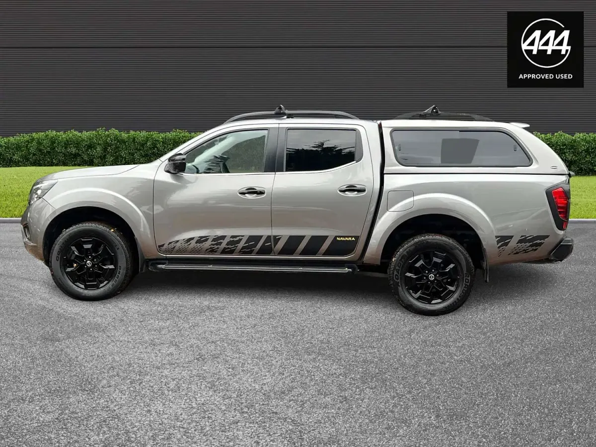 Used Nissan Navara N-Guard 190 HP (139 kW) 2019 Grey Pickup