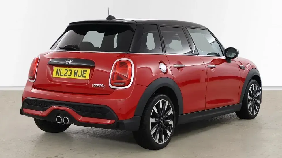 Used Mini Cooper S Exclusive 176 HP (129 kW) 2023 Red Hatchback
