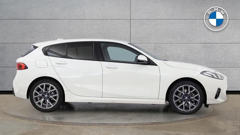 Used BMW 120 Sport Line 168 HP (123 kW) 2025 White Hatchback