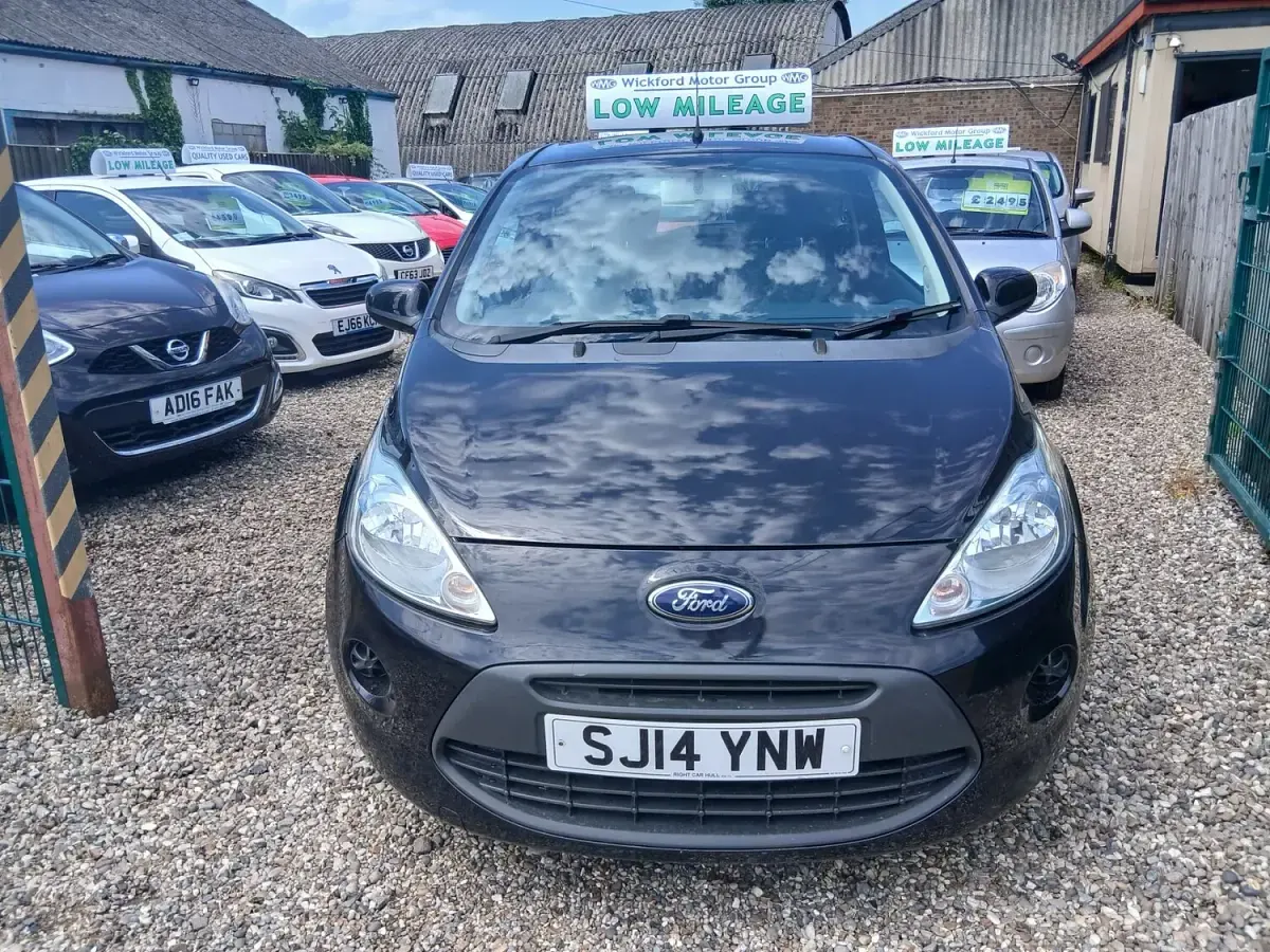 Used Ford Ka 69 HP (50 kW) 2014 Black Hatchback