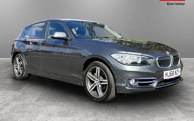 Used BMW 120 Sport Line 190 HP (139 kW) 2018 Hatchback