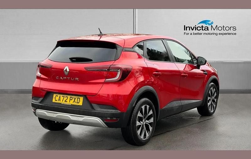 Used Renault Captur Evolution 91 HP (66 kW) 2022 Red SUV
