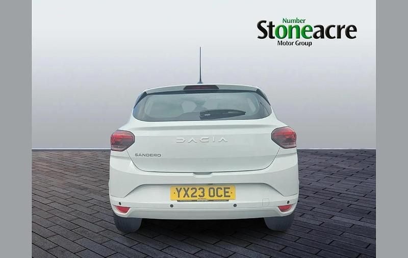 Used Dacia Sandero Expression 90 HP (66 kW) 2023 White Hatchback