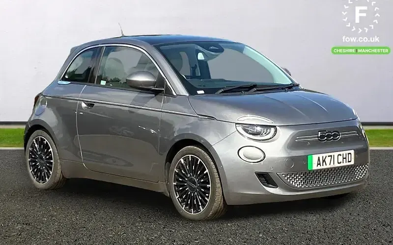 Used Fiat 500e La Prima 86 kW (118 HP) 2026 Hatchback