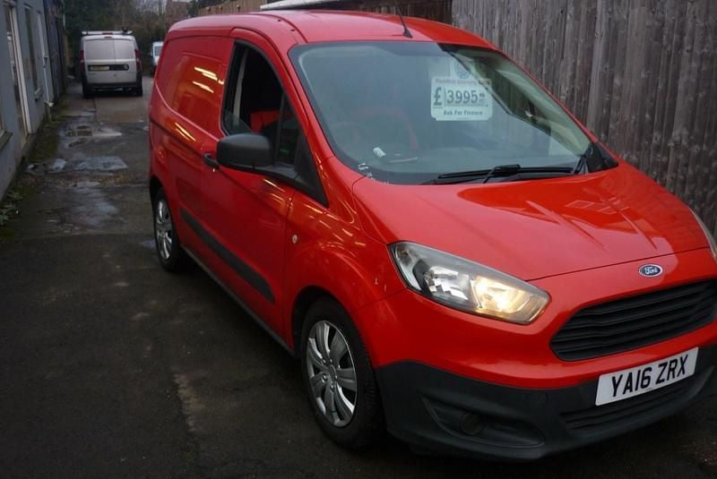 Used Ford Transit 2016 Red Van