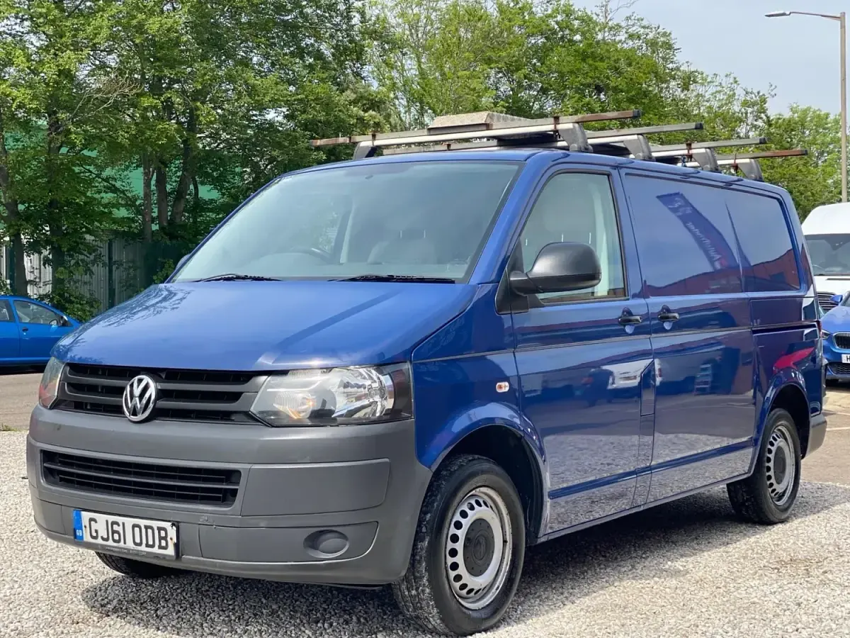 Usado VW Transporter 84 HP (61 kW) 2011 Azul Van