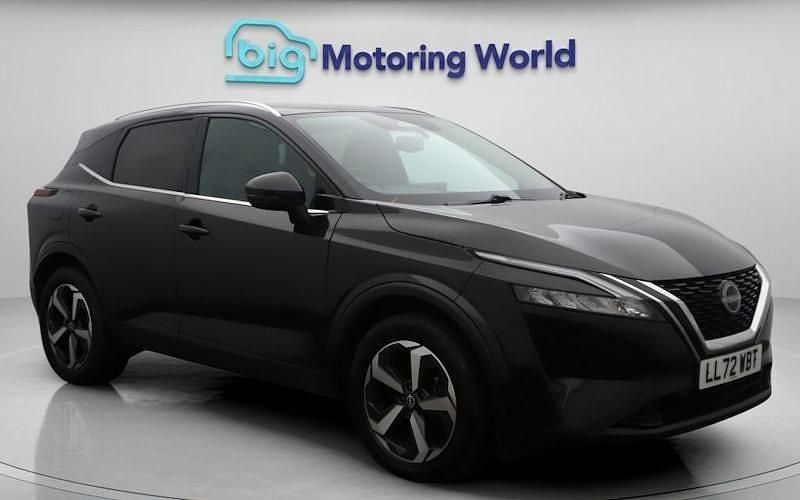 Used 2022 Nissan Qashqai N-Connecta SUV | £15,165 (Fair price) - Image 1/4