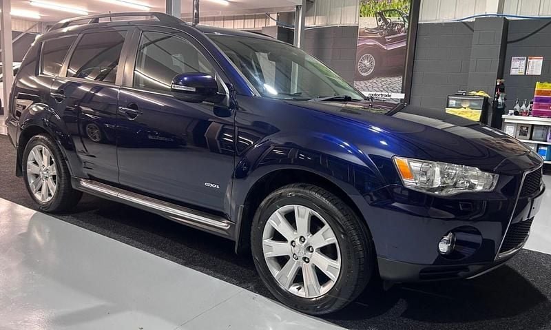 Blue Used 2013 Mitsubishi Outlander SUV | £5,495 (Fair price) - Image 1/4