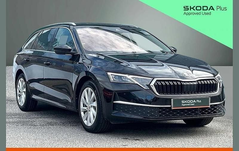 Used Skoda Octavia First Edition 150 HP (110 kW) 2024 Black magic pearl effect Estate